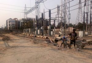 Lire la suite à propos de l’article Assainissement du réseau électrique dans 5 communes de la Direction de distribution de Kinshasa-Nord : La SNEL veut mettre fin aux délestages.