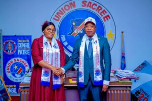 Lire la suite à propos de l’article Tanganyika : Arrivée de la Première Ministre Judith Suminwa : Palme d&rsquo;or à Arielle Ndaya Lwamba pour sa capacité de mobilisation.