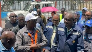 Lire la suite à propos de l’article RDC  : Le DG de la SNEL Teddy Lwamba S’imprègne des Réalités du Terrain à l’Aéroport international de Ndjili et à Kimpoko