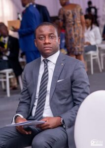 Lire la suite à propos de l’article Plusieurs directions provinciales de l’ONEM se trouvent aujourd’hui menacées de fermeture pour non-paiement de loyers. : Fanon Beya lutte pour étouffer la vision de Fatshi dans le secteur d’emploi ! 