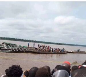 Kasaï : près de 70 disparus après le renversement d’une baleinière sur la rivière Sankuru