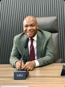 Lire la suite à propos de l’article MESSAGE DE VŒUX DU DIRECTEUR GÉNÉRAL DE L’ONATRA, MARTIN LUKUSA PANU, À SON EXCELLENCE MONSIEUR LE PRÉSIDENT DE LA RÉPUBLIQUE, CHEF DE L’ÉTAT, FÉLIX-ANTOINE TSHISEKEDI TSHILOMBO, ET AUX CHEFS DES INSTITUTIONS À L’OCCASION DES FESTIVITÉS DE NOËL ET DU NOUVEL AN 2026.